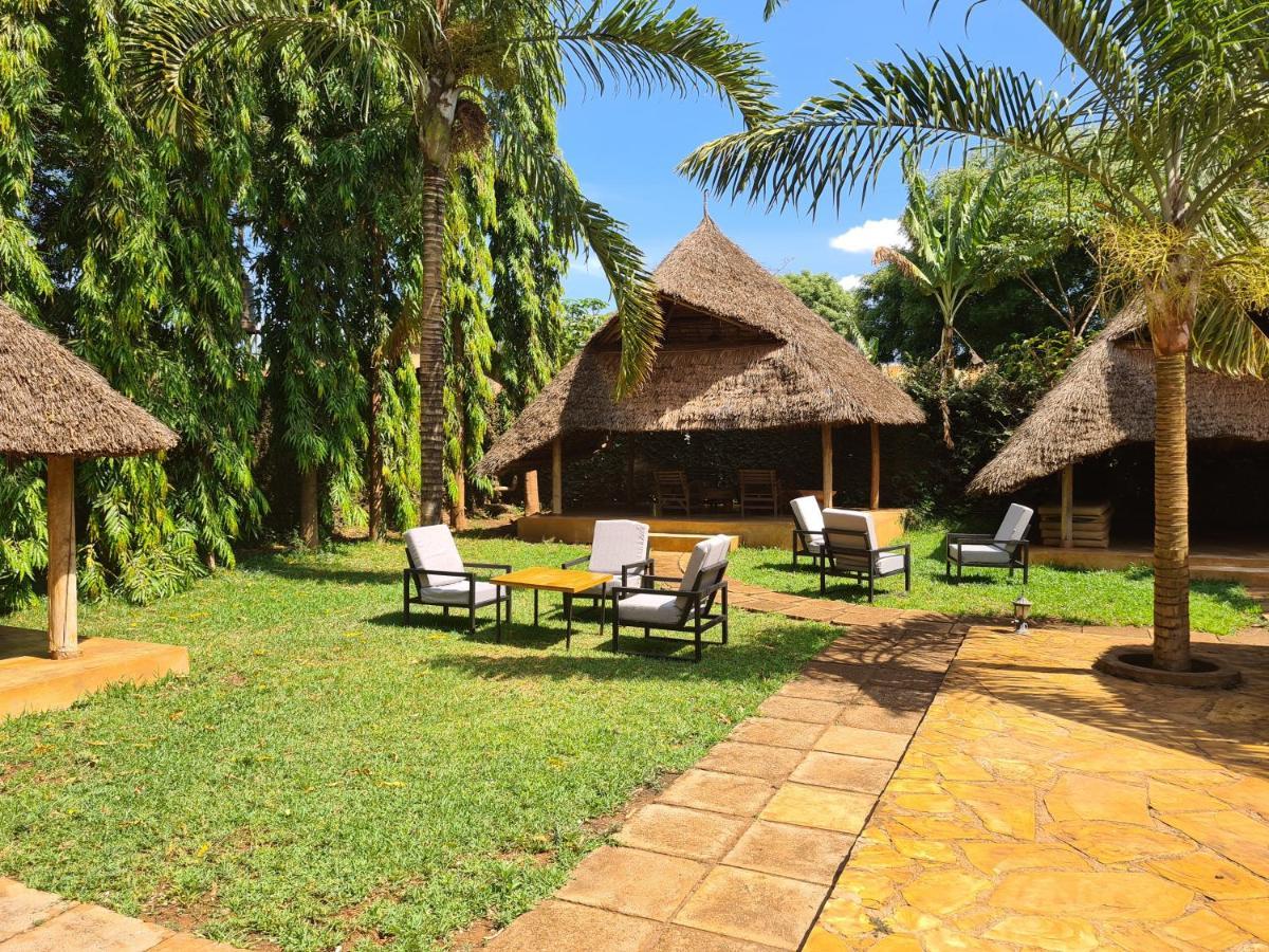 מושי Honey Badger Lodge מראה חיצוני תמונה