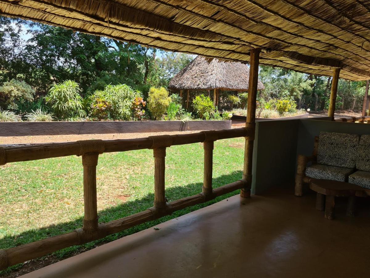 מושי Honey Badger Lodge מראה חיצוני תמונה